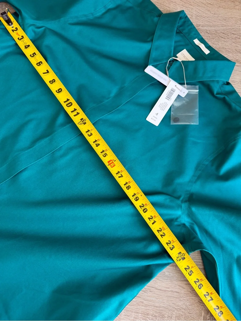 Chicos Emerald Green Button Up Shirt Button Back Women’s Size 4 New